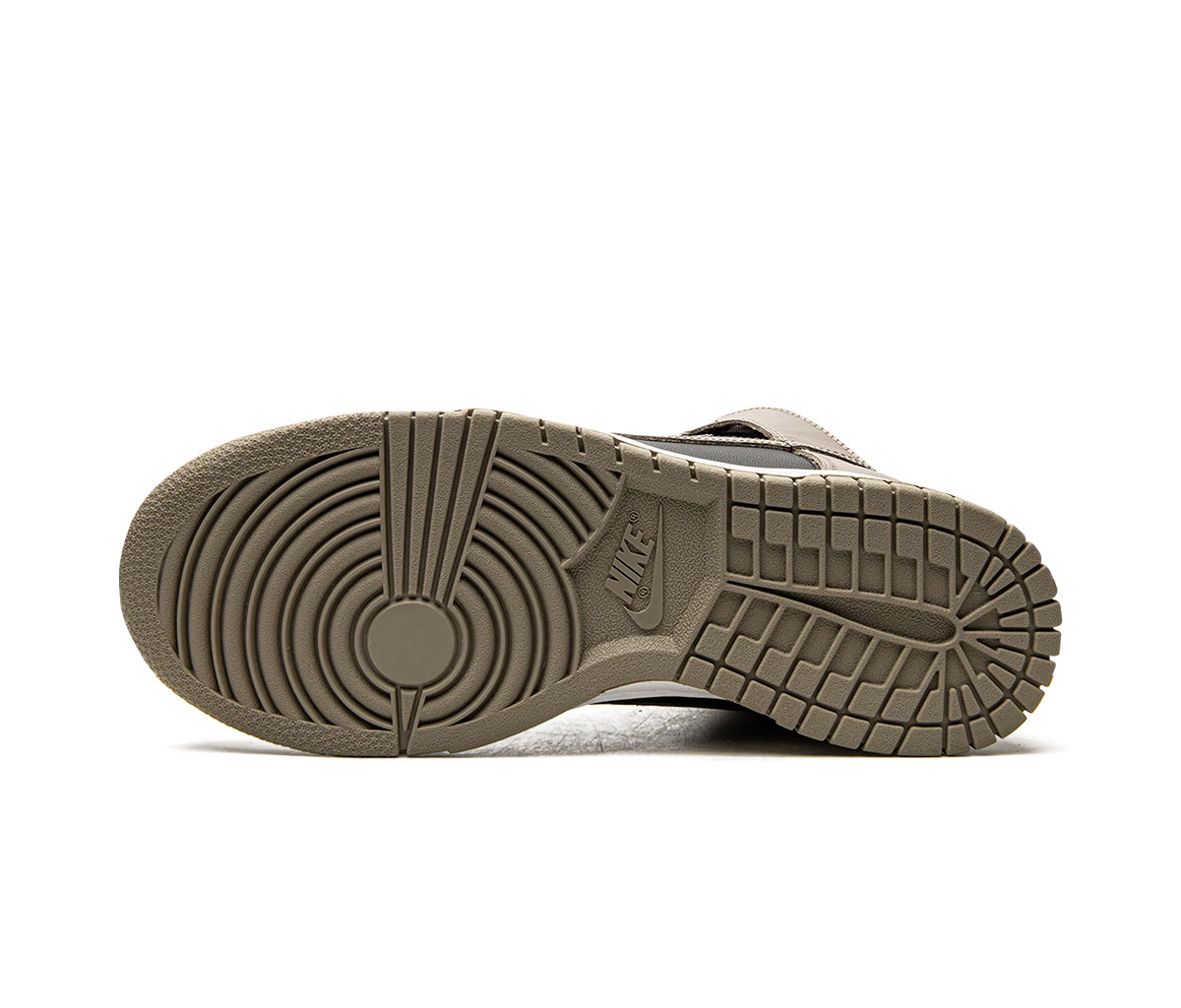 Nike Dunk High Moon Fossil (W) – Section Store