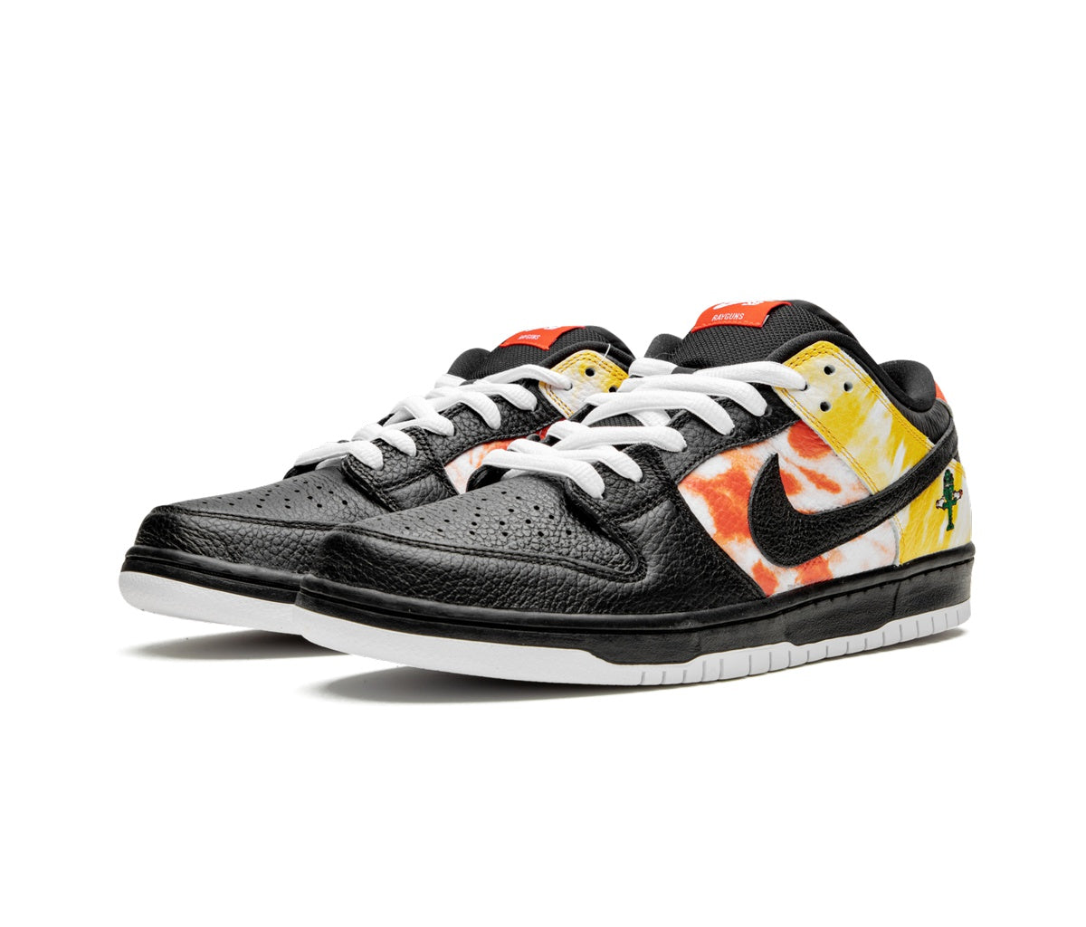 nike dunk ray gun