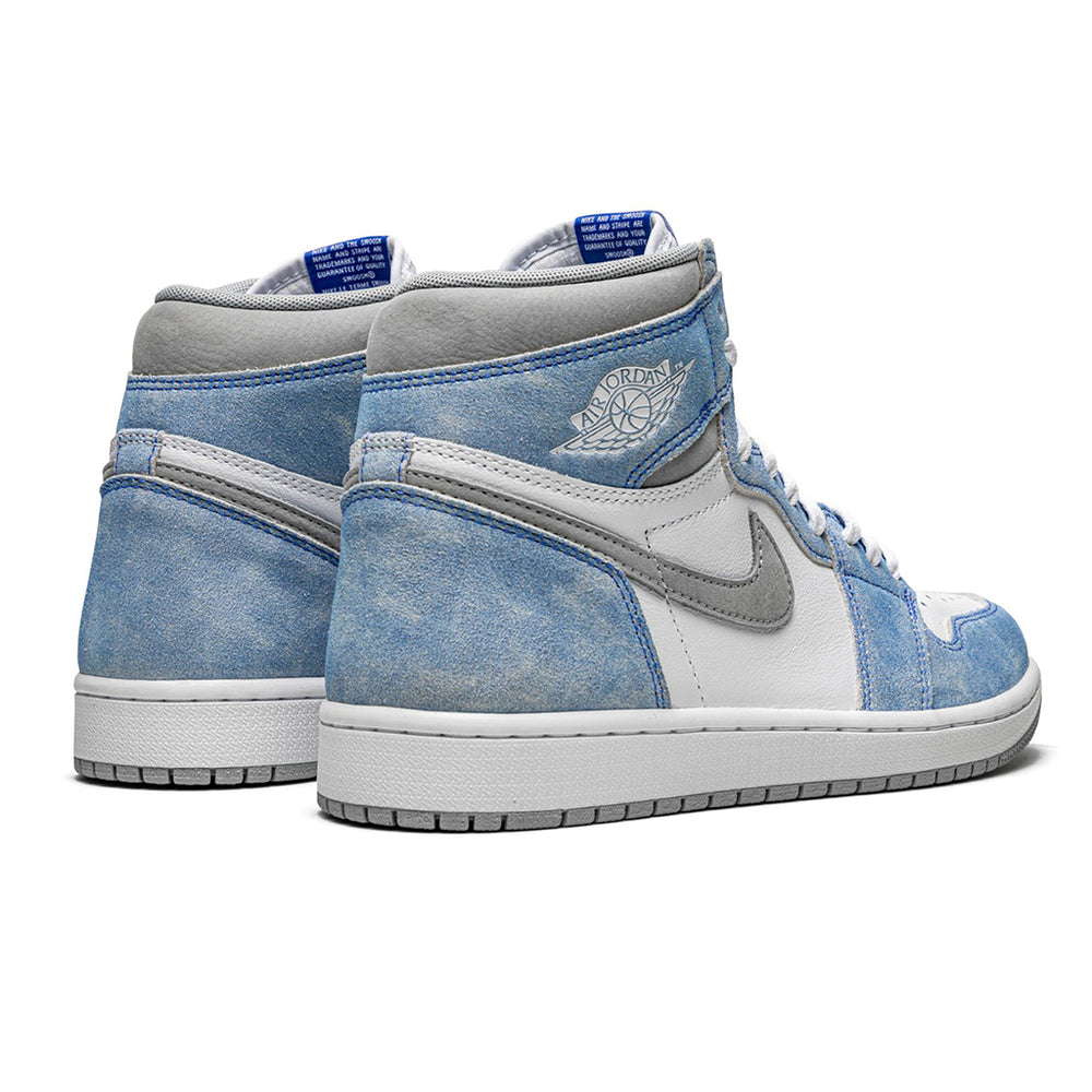 
                      
                        Air Jordan 1 Retro High Hyper Royal Smoke Grey
                      
                    