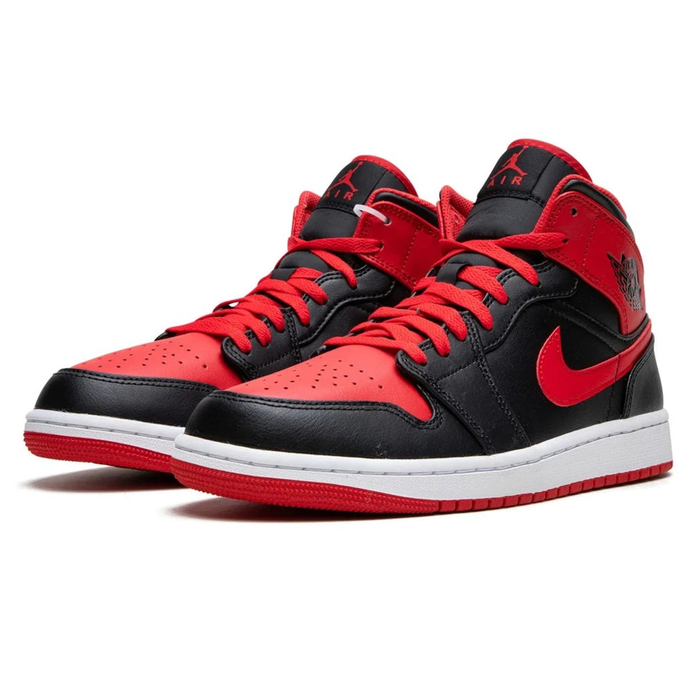 Air Jordan 1 Mid Alternate Bred (2022)