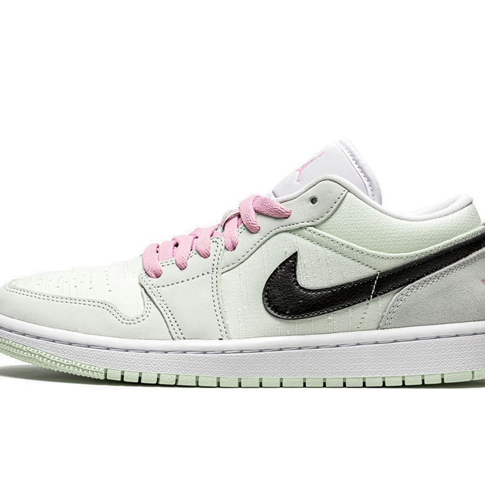 Air Jordan 1 Low Barely Green (W)