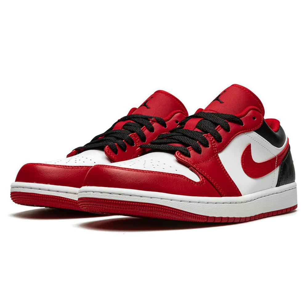 Air Jordan 1 Low Bulls