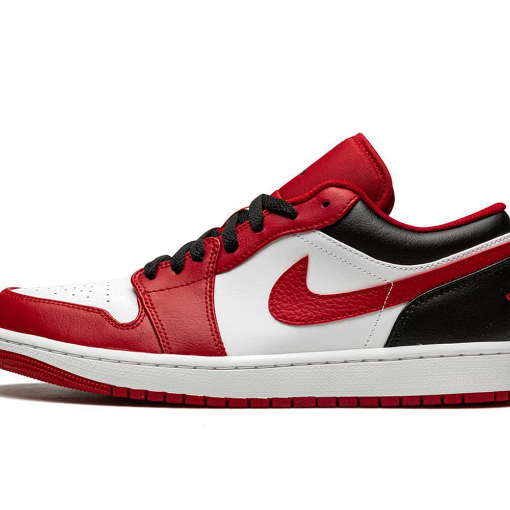 Air Jordan 1 Low Bulls