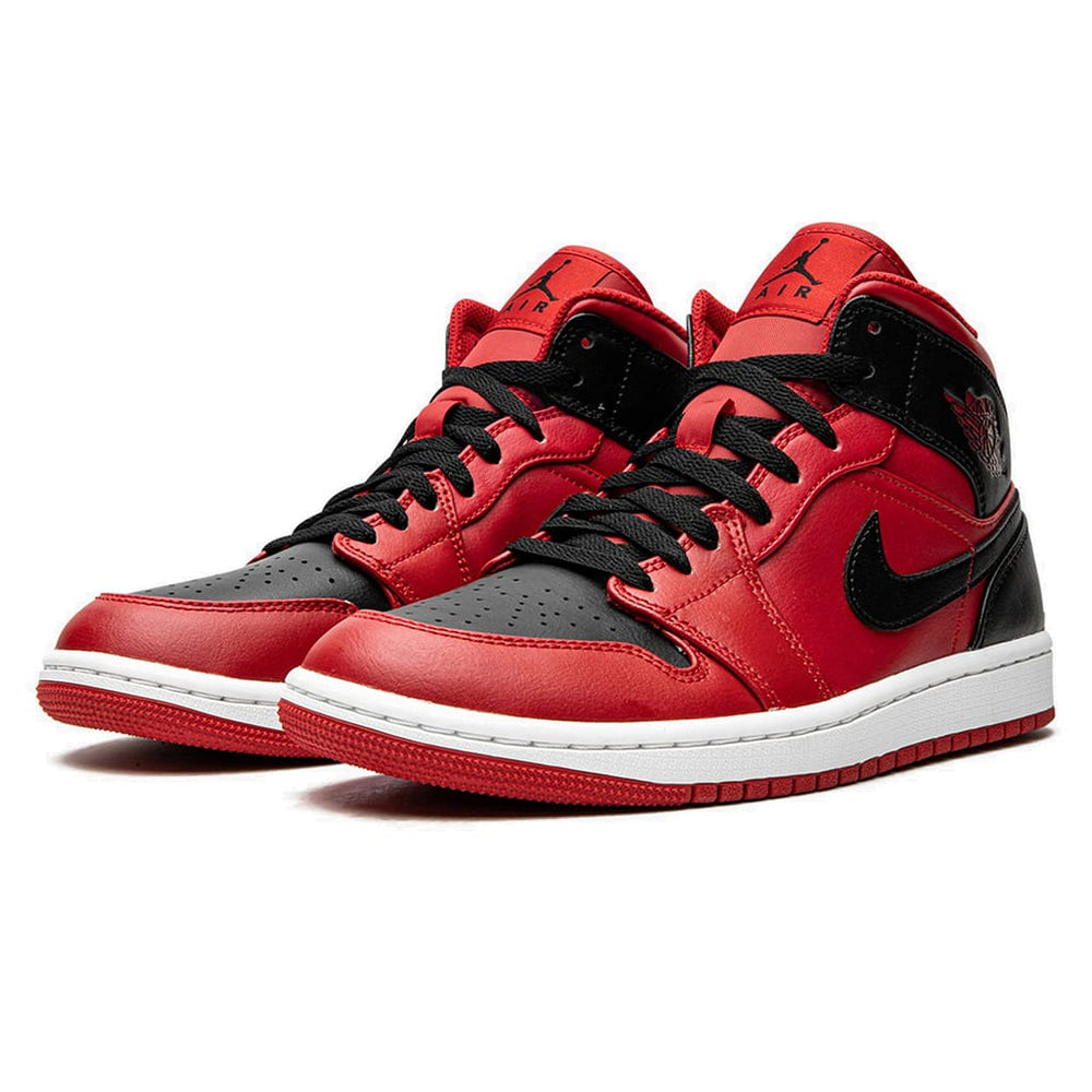 Air Jordan 1 Mid Reverse Bred