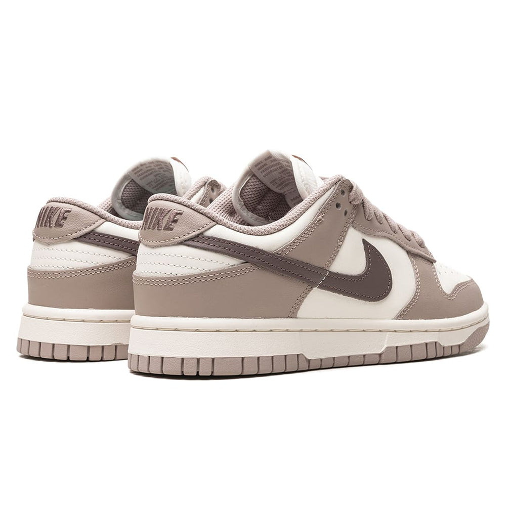 
                      
                        Nike Dunk Low Diffused Taupe (W)
                      
                    