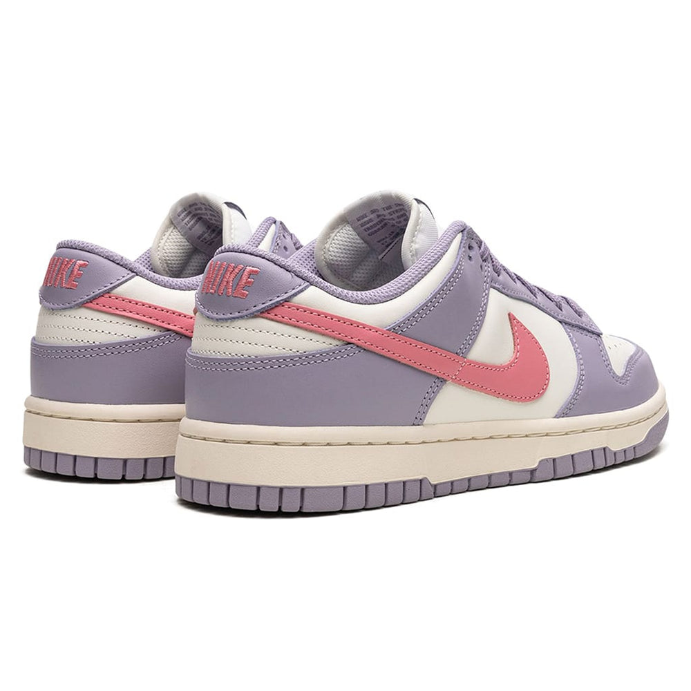 
                      
                        Nike Dunk Low Indigo Haze (W)
                      
                    