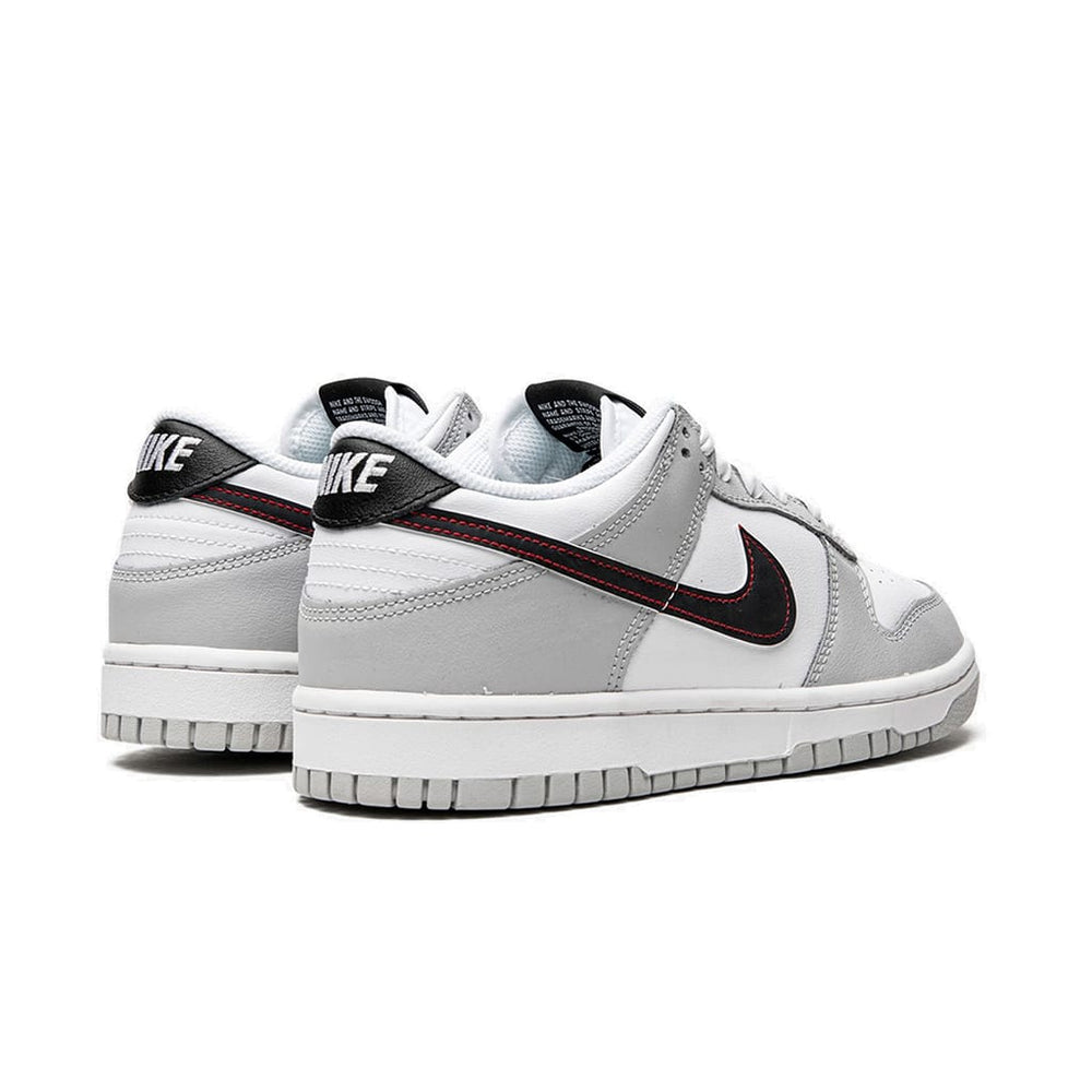 
                      
                        Nike Dunk Low Jackpot (GS)
                      
                    