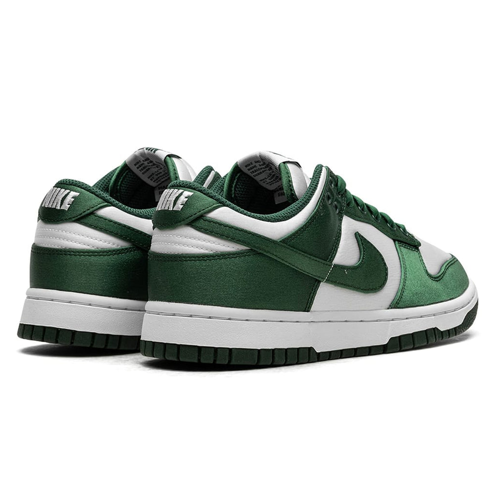 
                      
                        Nike Dunk Low Michigan State
                      
                    