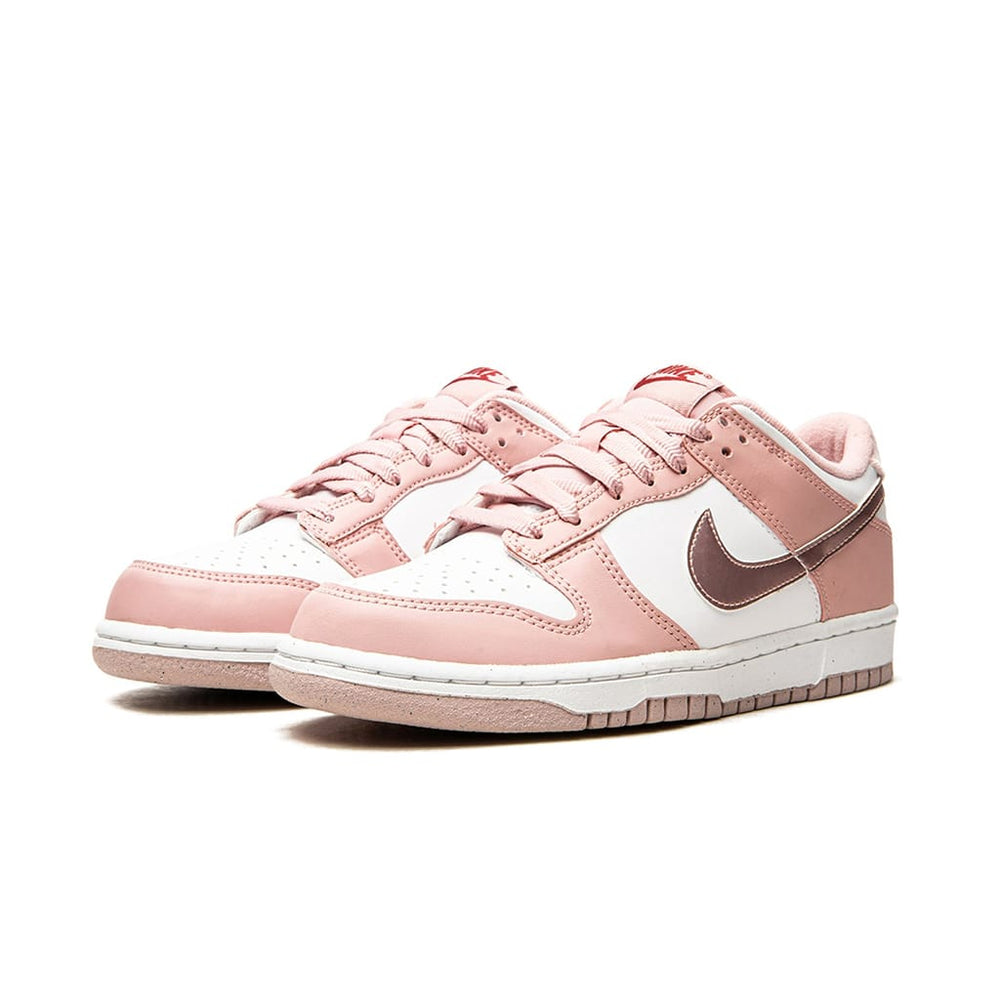 
                      
                        Nike Dunk Low Pink Velvet (GS)
                      
                    