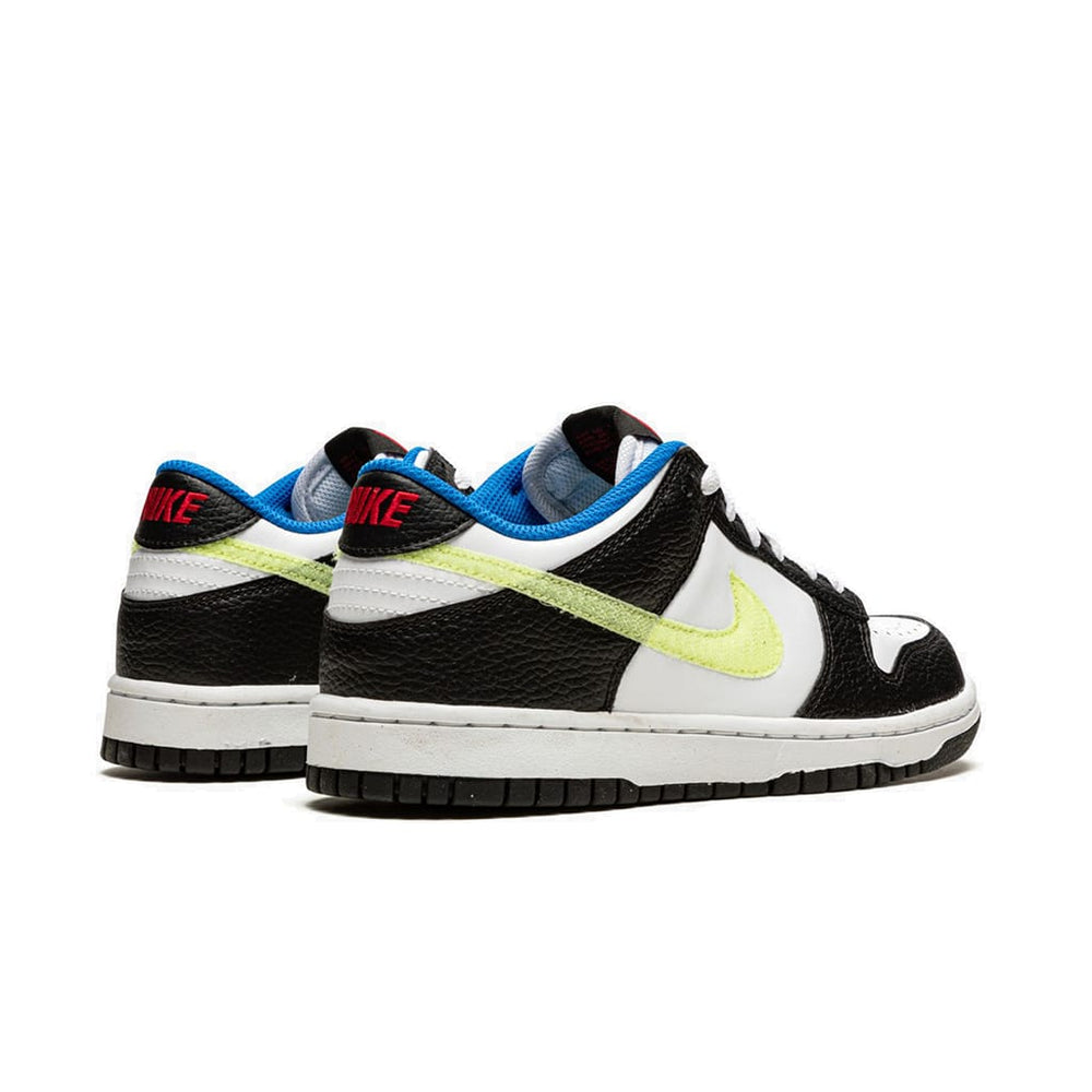 
                      
                        Nike Dunk Low Signal Blue Lemon Twist (GS)
                      
                    