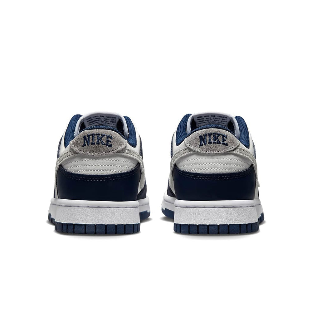 
                      
                        Nike Dunk Low Summit White Midnight Navy
                      
                    