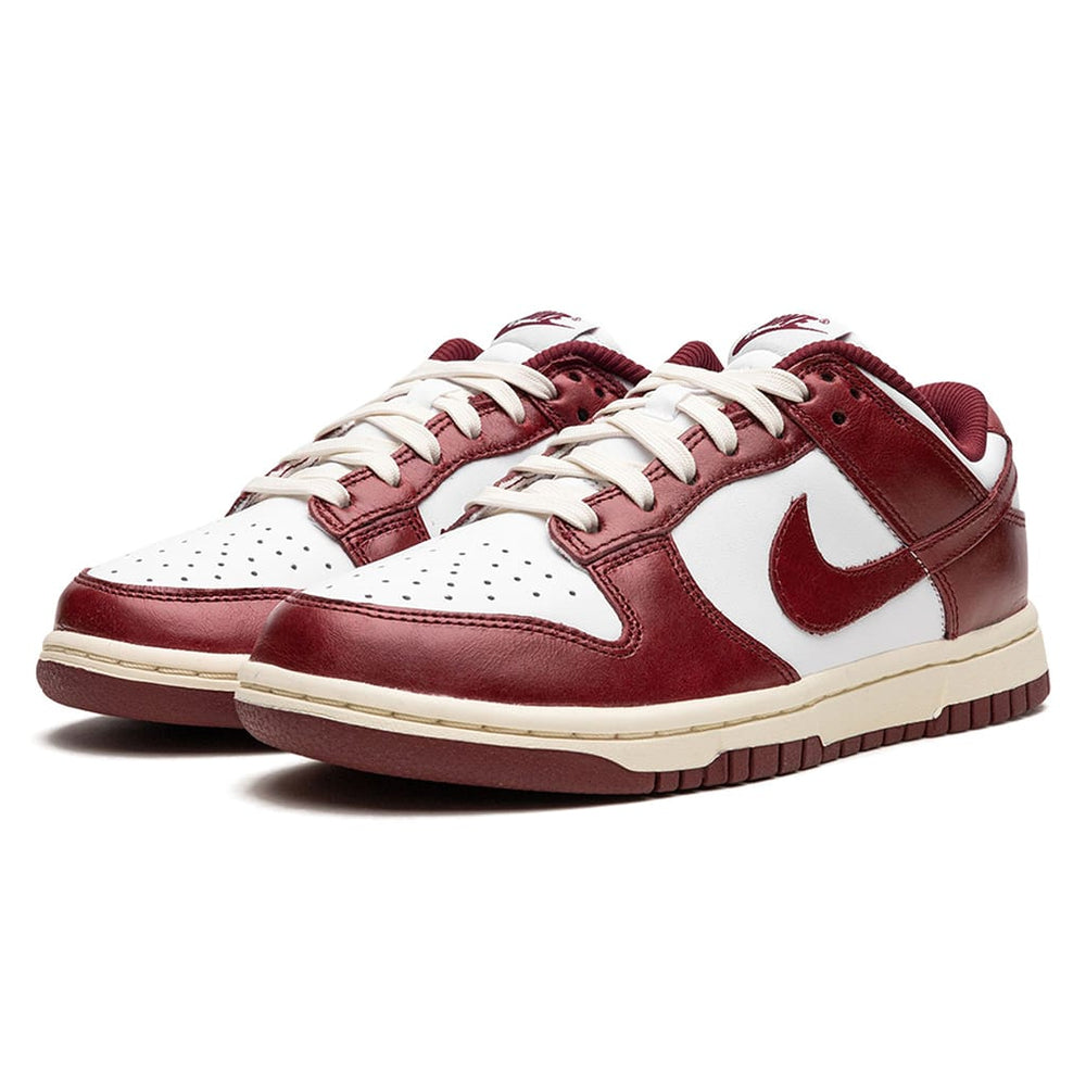 Nike Dunk Low Vintage Team Red (W)