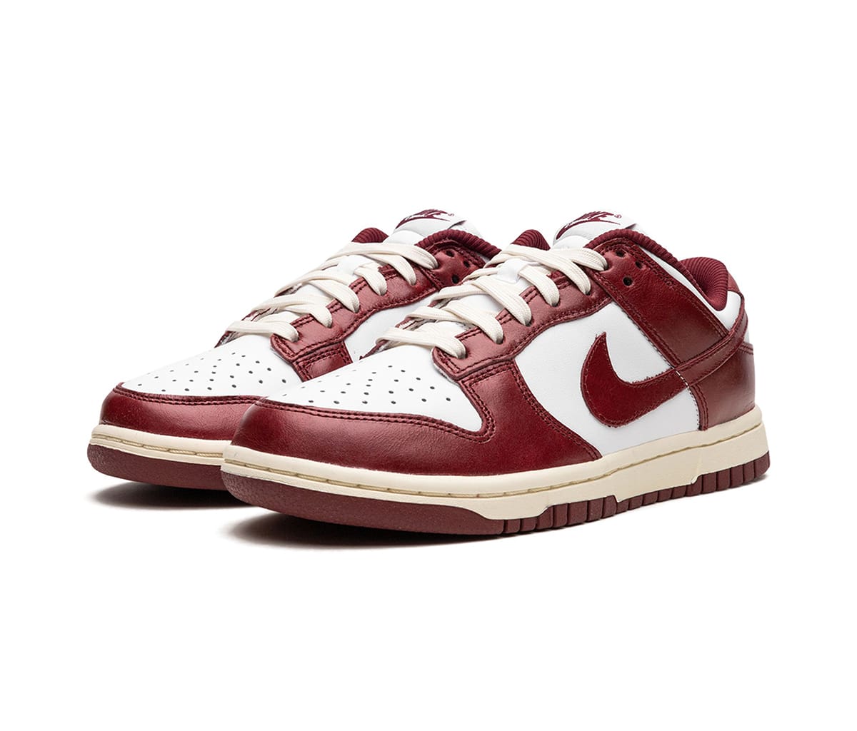 Nike Dunk Low Vintage Team Red (W)