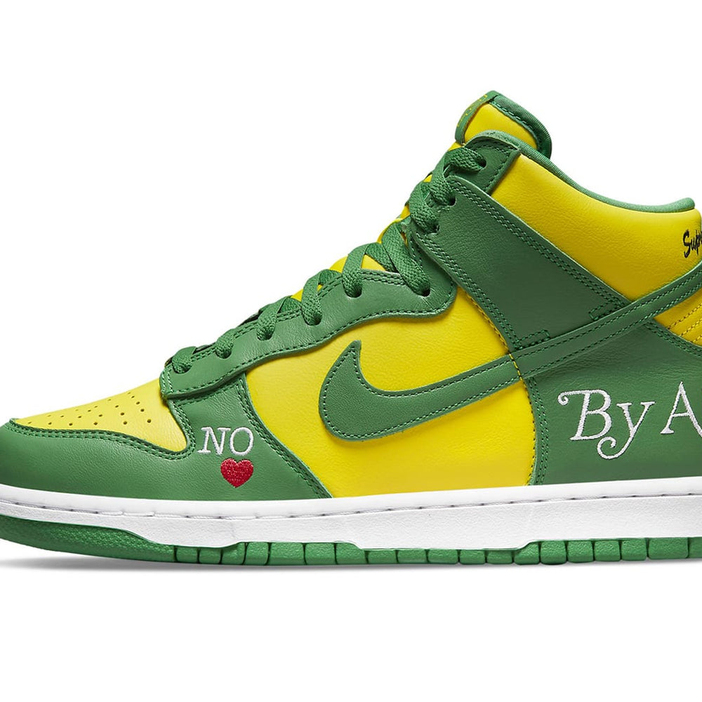 
                      
                        Nike SB Dunk High Supreme By Any Means Brazil
                      
                    