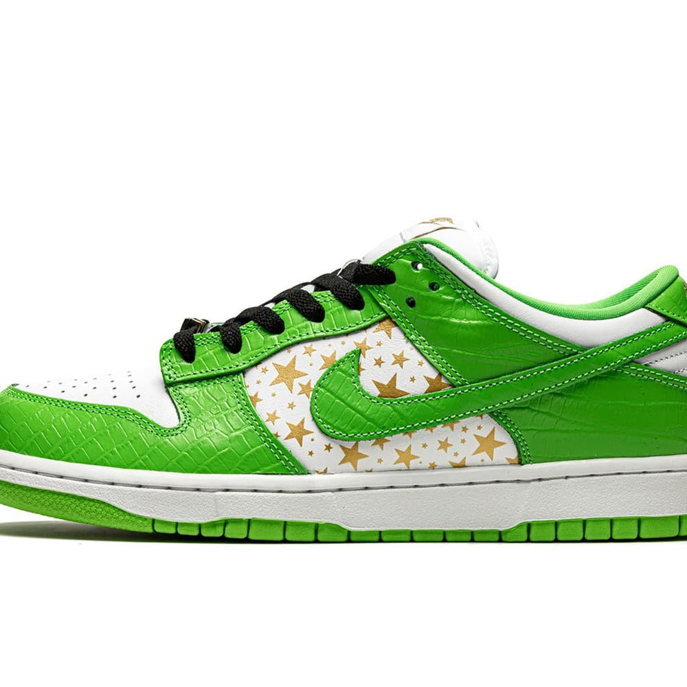 
                      
                        Nike SB Dunk Low Supreme Stars Mean Green
                      
                    