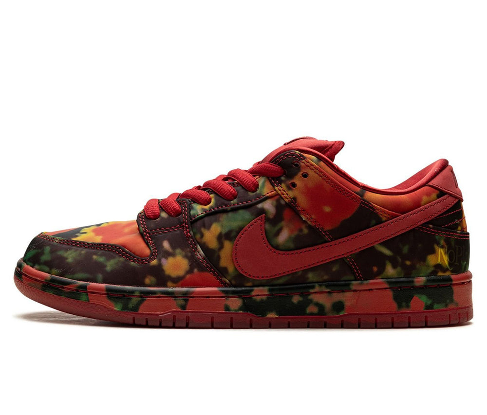 Nike SB Dunk Low The Wizard of Oz Poppy Field