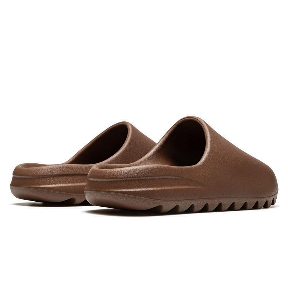 
                      
                        adidas Yeezy Slide Flax
                      
                    