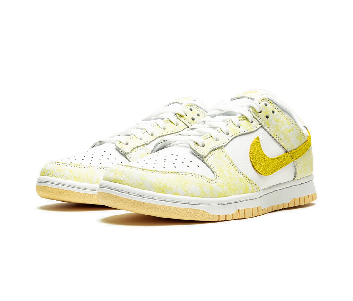 Nike Dunk Low Yellow Strike (W)