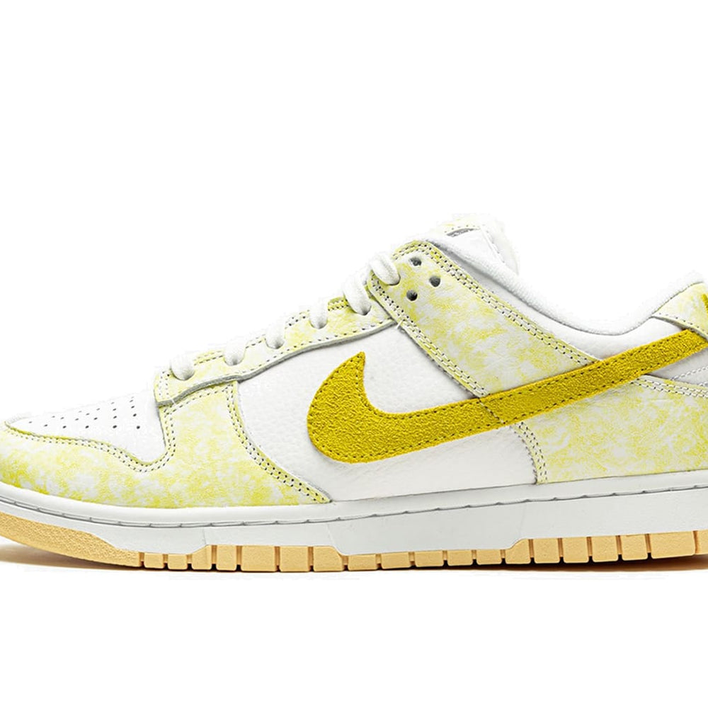 Nike Dunk Low Yellow Strike (W)