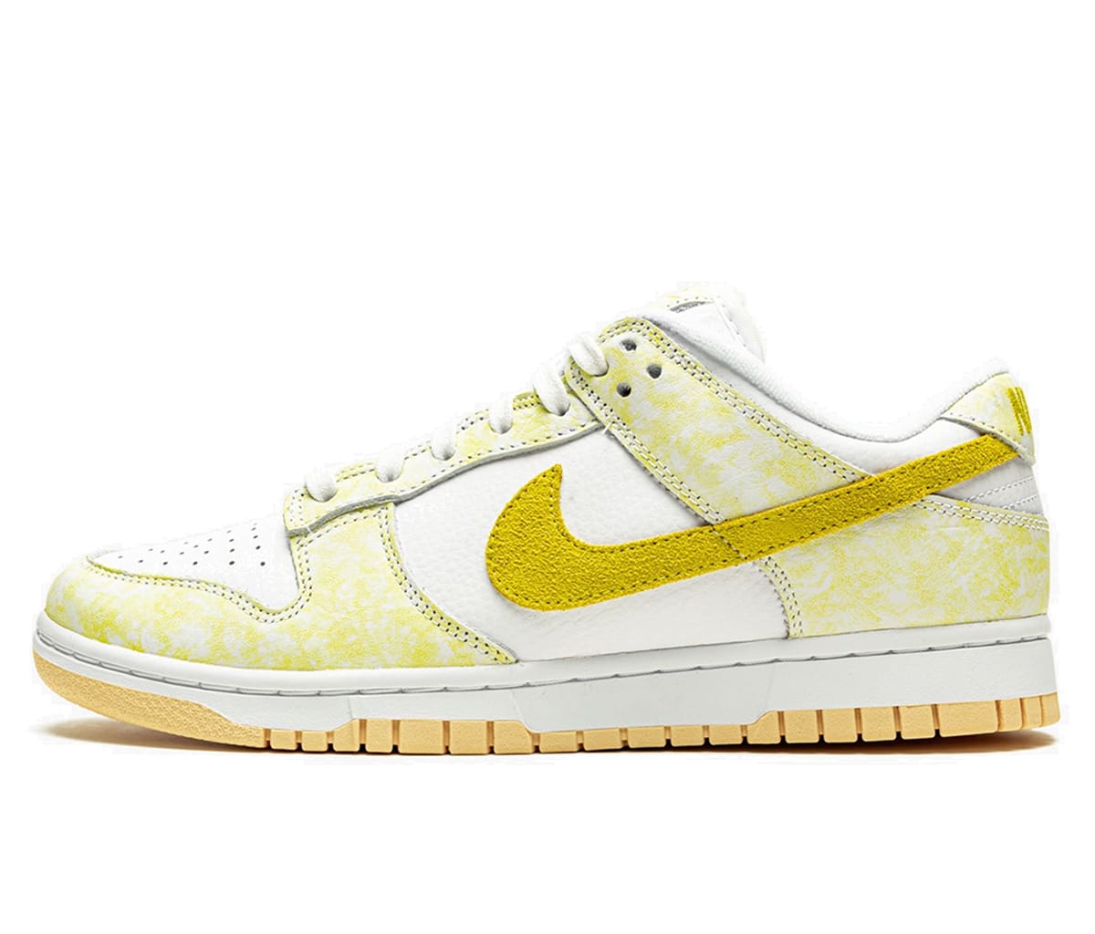 Nike Dunk Low Yellow Strike (W)