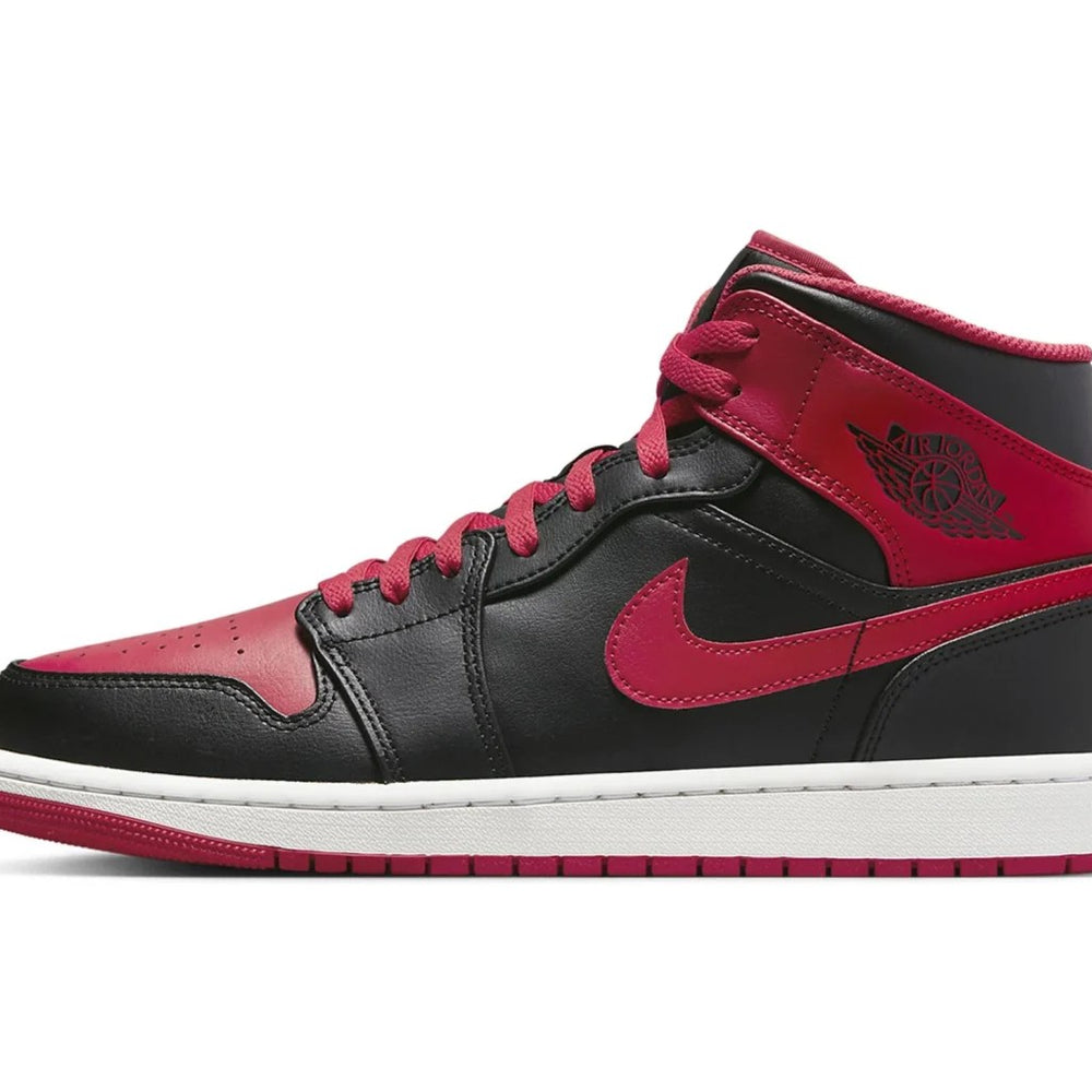 Air Jordan 1 Mid Alternate Bred (2022)