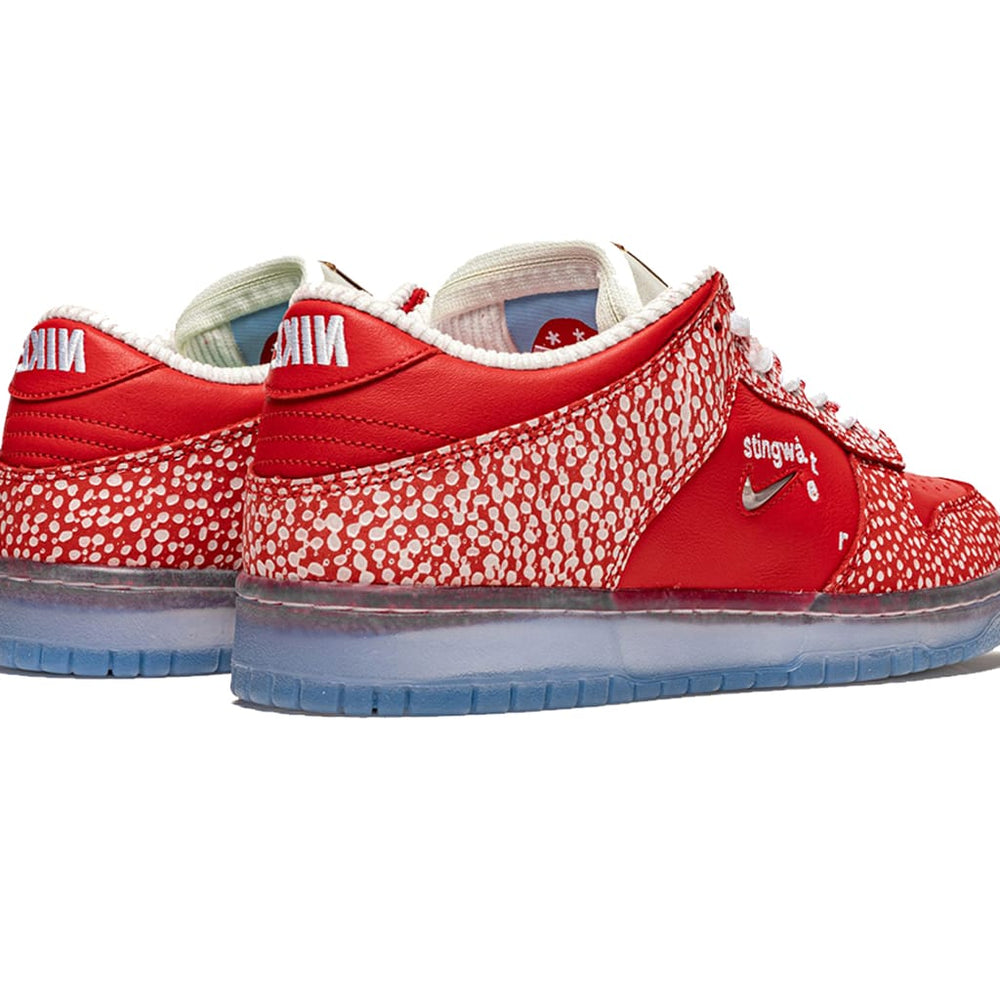 
                      
                        Nike SB Dunk Low Stingwater Magic Mushroom
                      
                    