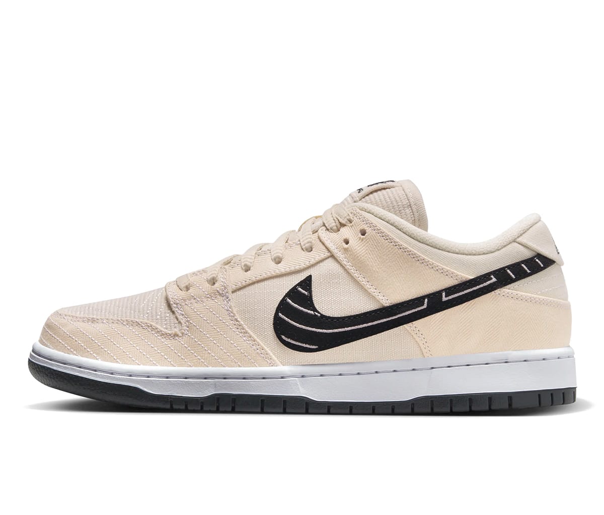 Nike SB Dunk Low Albino & Preto - Section Prague